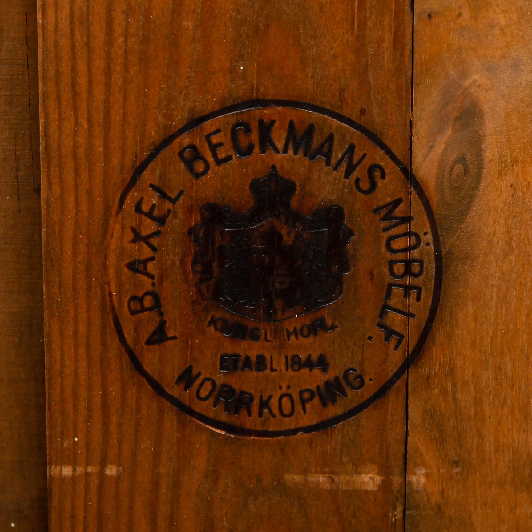 BYRÅ, gustaviansk stil, 1900-talets mitt.