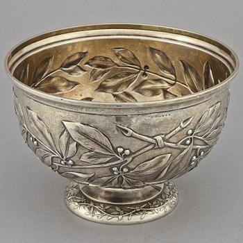 BÅLSKÅL, silver, Axel Bergman, Stockholm, 1901. Vikt 1310 g.