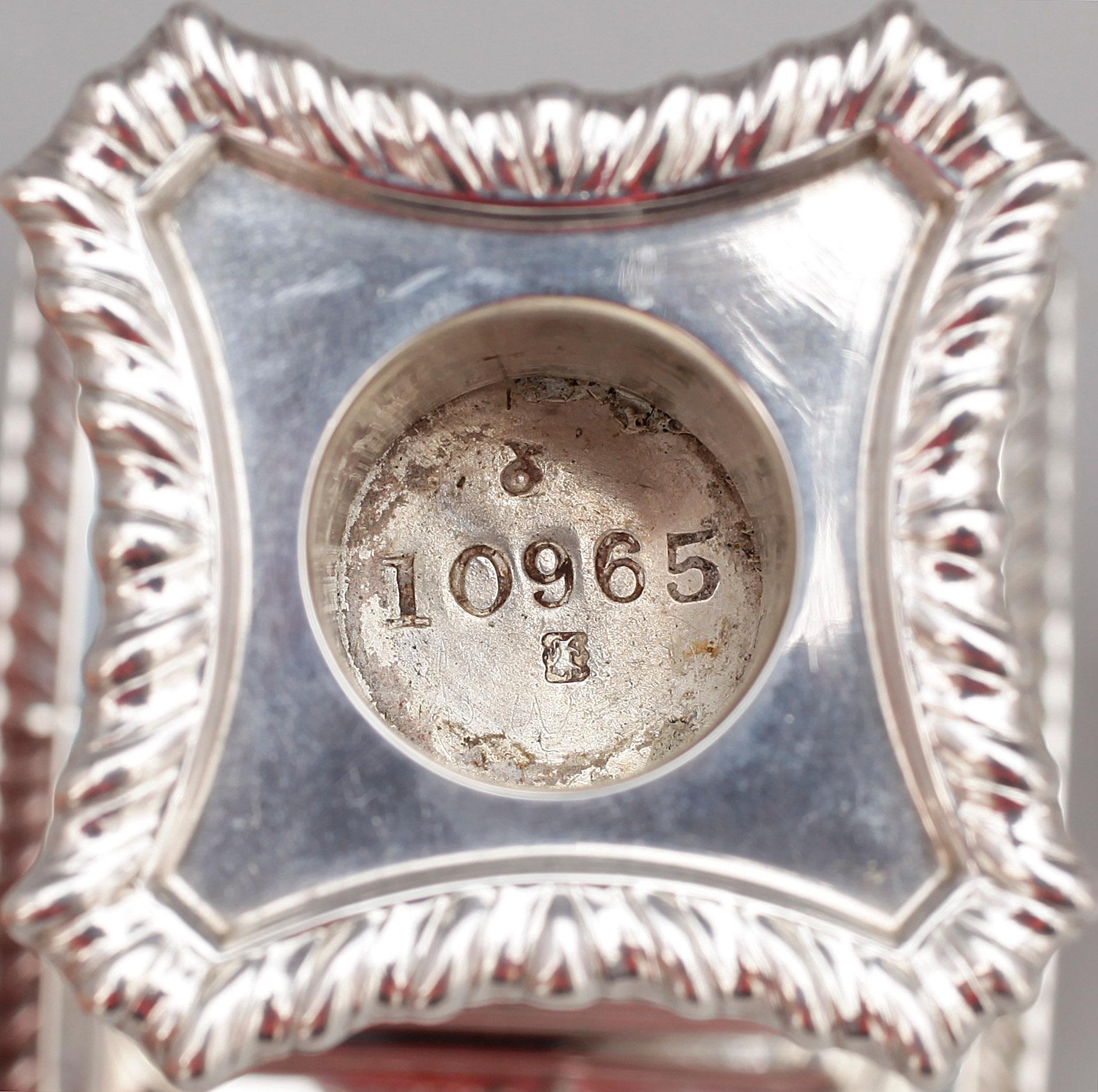 LJUSSTAKAR, ett par, silver, London, England 1896.