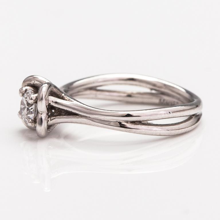 Ring, 18K vitguld, diamant ca. 0.33 ct.