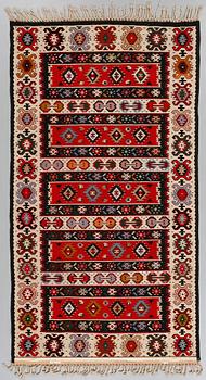 MATTA, Kelim, sent 1900-tal, 195x110 cm.