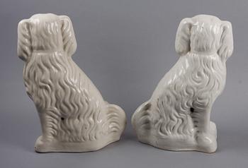 FIGURINER, ett par, keramik, England, 1800/1900-tal.