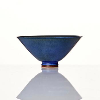 Berndt Friberg, a stoneware bowl and a vase, Gustavsberg Studio 1944-47 and 1957.