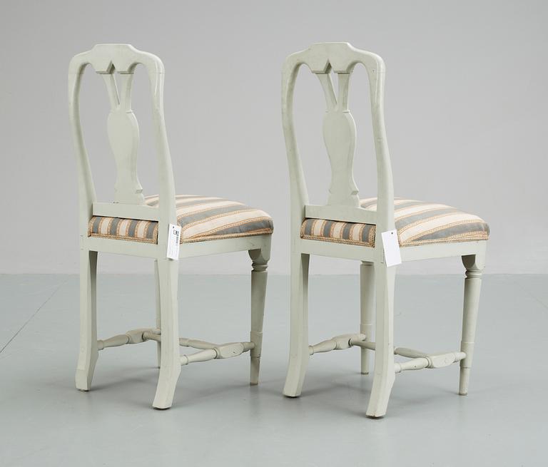 STOLAR, ett par, gustaviansk stil, 1800/1900-tal.
