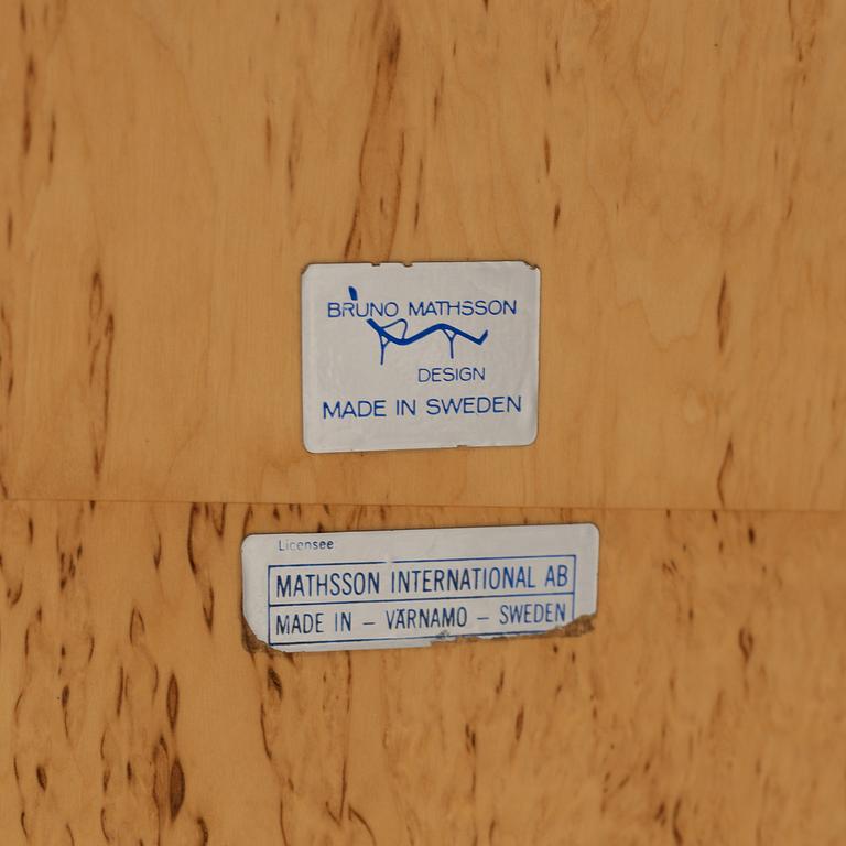 BRUNO MATHSSON, soffbord, "Karin", Mathsson international AB, Värnamo. 1900-talets slut.