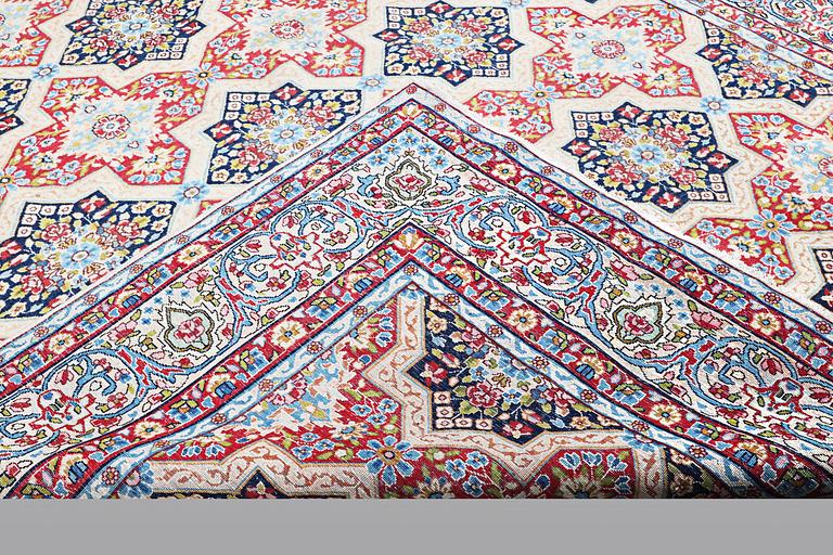 Matto, Kerman, ca 371 x 267 cm.