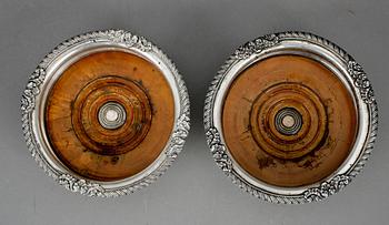 COASTERS, 2 st, nysilver, märkta Bannister, sekelskiftet 1800/1900.