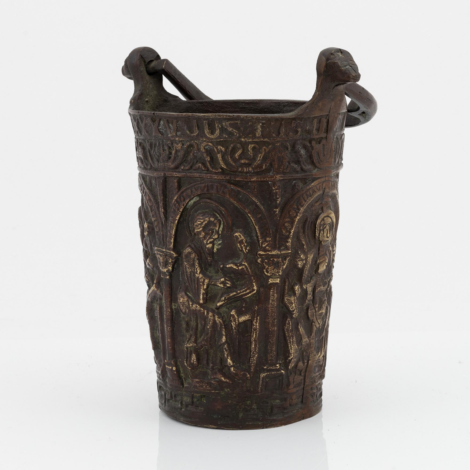 A Historismus period bronze bucket, 19th Century.