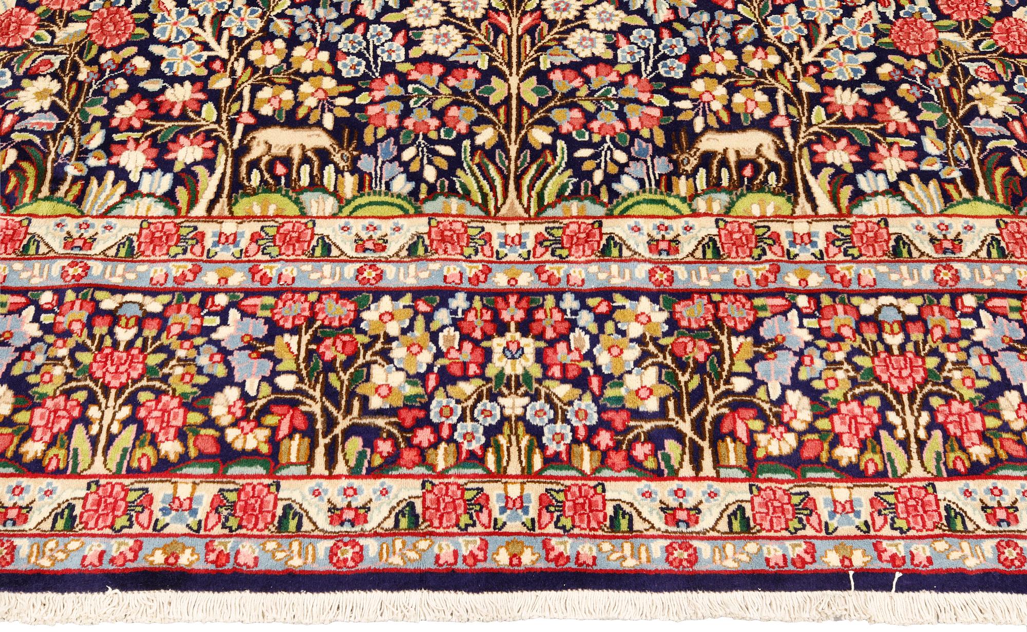 Matta, figural Kirman, "Millefleur"390 x 298 cm.