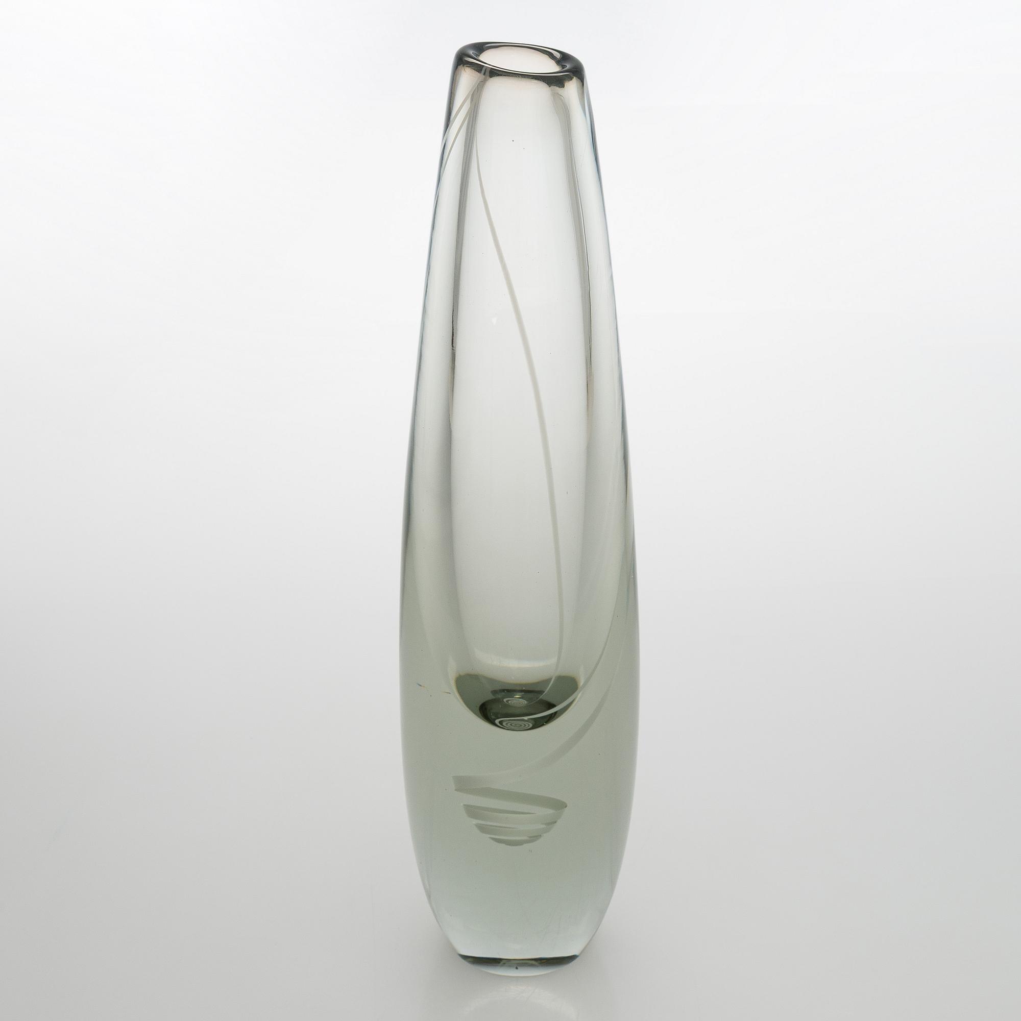 Gunnel Nyman, vas, "Serpentin", signerad G. Nyman, Nuutajärvi Notsjö -59.