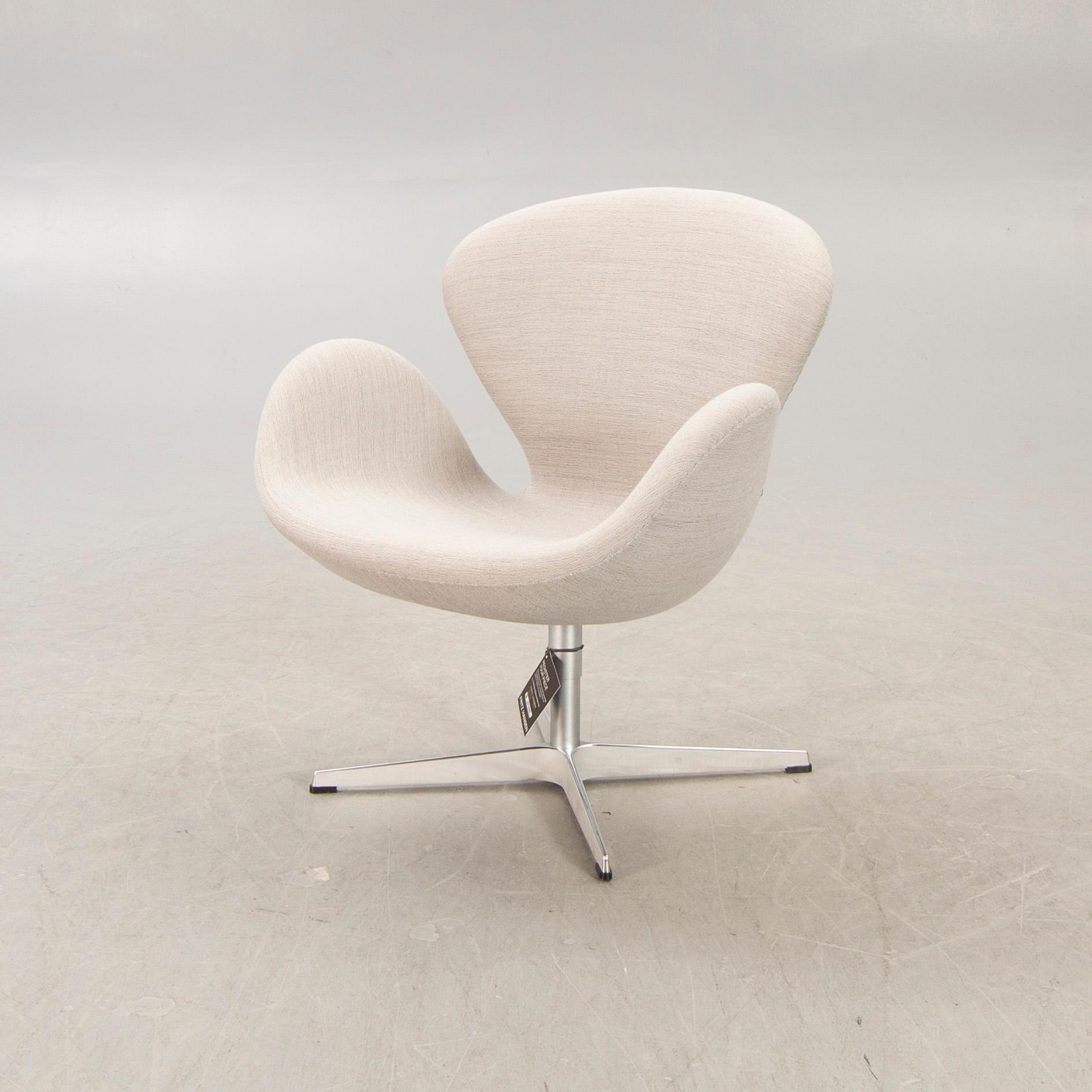 Arne Jacobsen, armchair, "The Swan", Fritz Hansen, designed in 1958, marked with ID number.