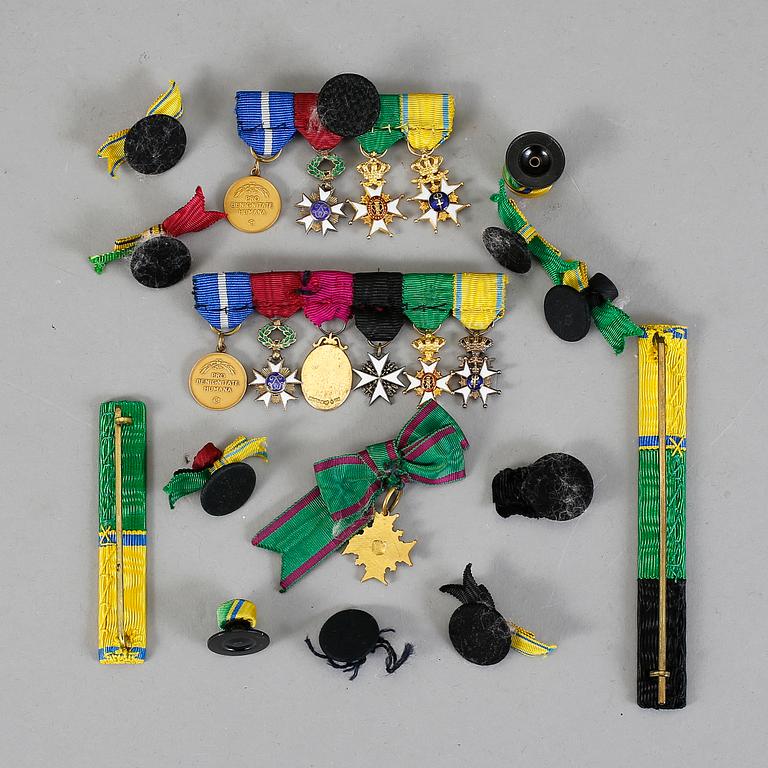 ORDNAR OCH MEDALJER, 11 st, bl a Vasaorden, Svärdsorden och Amaranterorden.