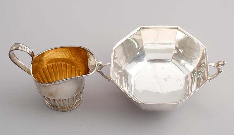 SKÅL OCH GRÄDDKANNA, silver, svenska stämplar, 1900-tal. Vikt ca 250 gram.