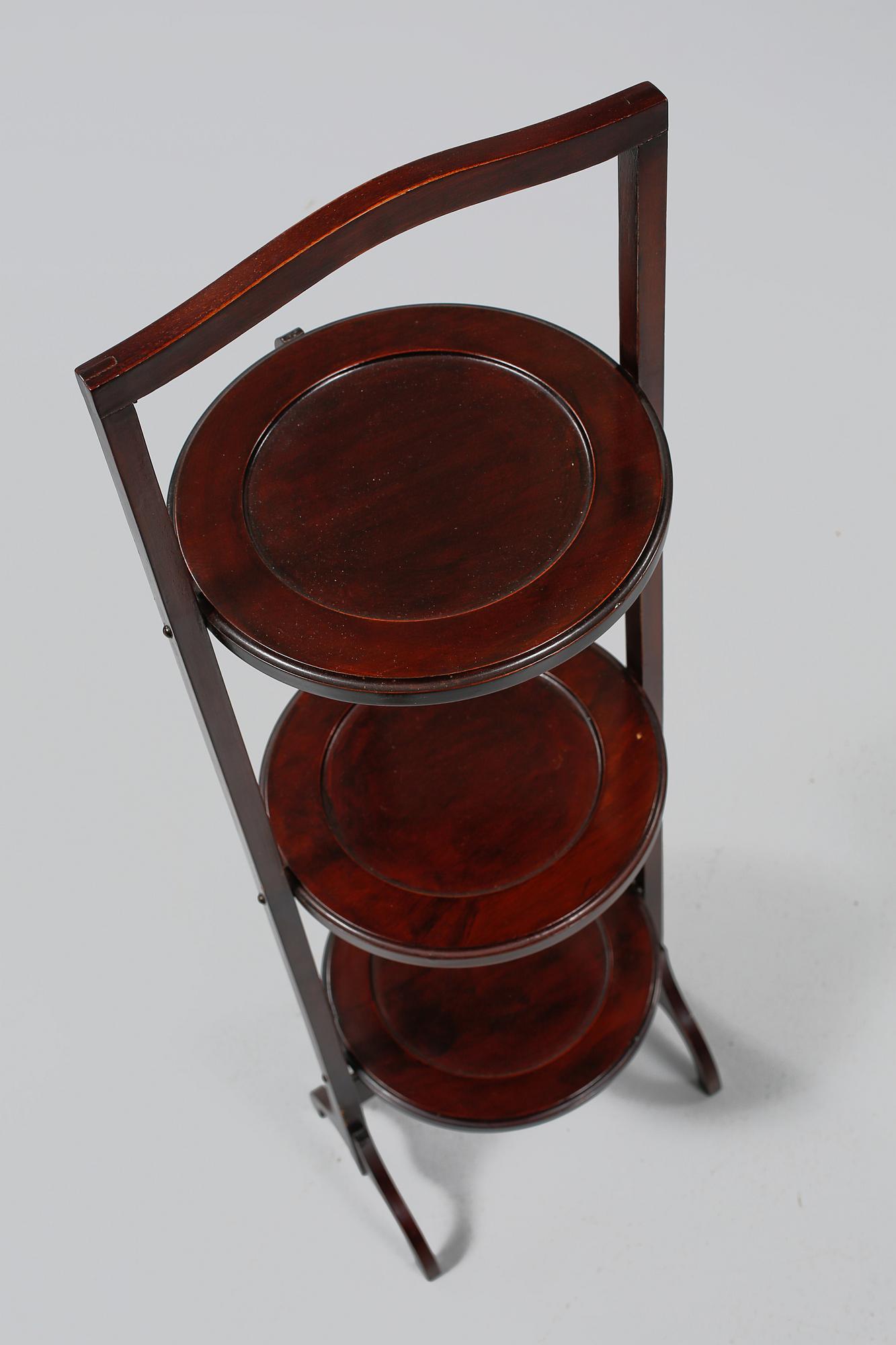 CAKESTAND, engelsk stil, 1900-tal.