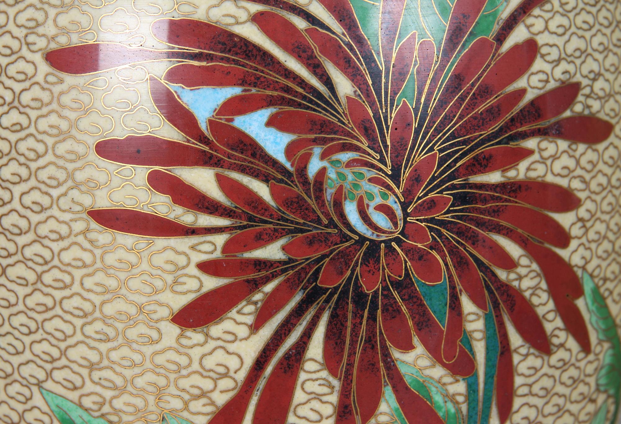 VASER, 3 st, orientaliska, cloisonne, 1900-tal.