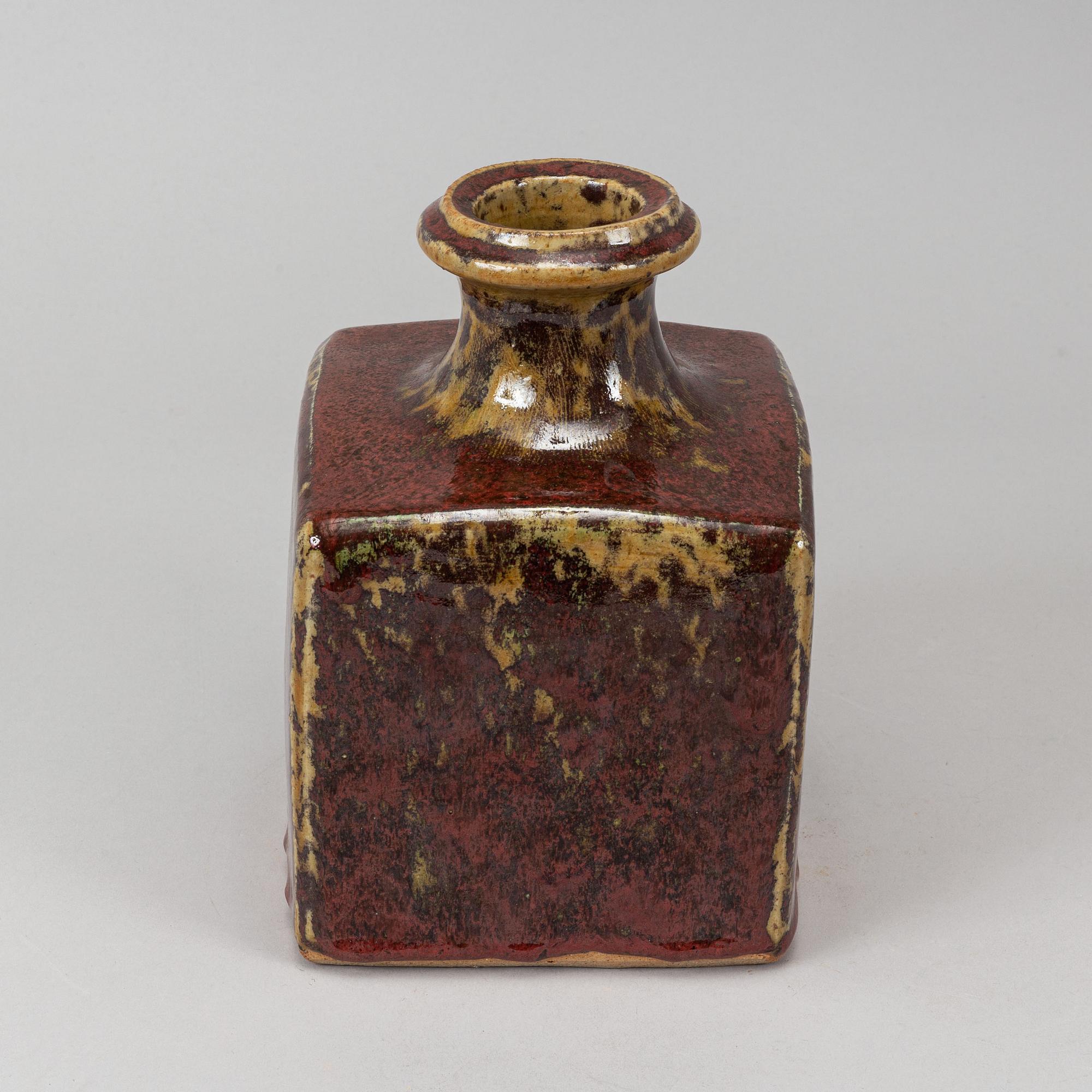 A stoneware vase by Erik Pløen, own workshop, probably 1960s, signed.