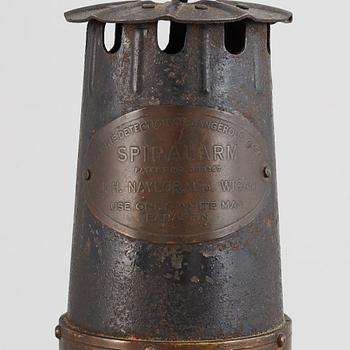 A miners lantern "Spiralarm", England, 20th Century.