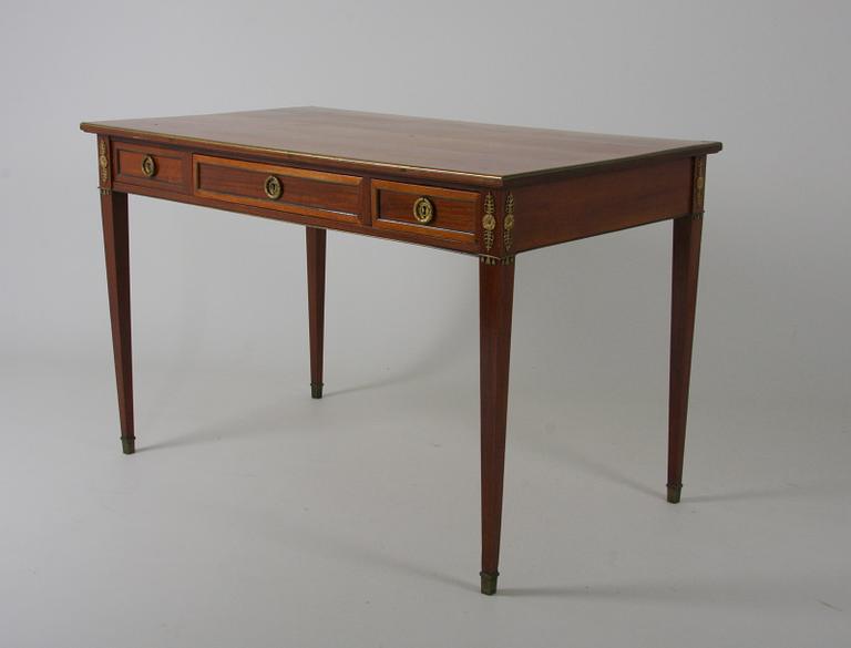 SKRIVBORD, gustaviansk stil.