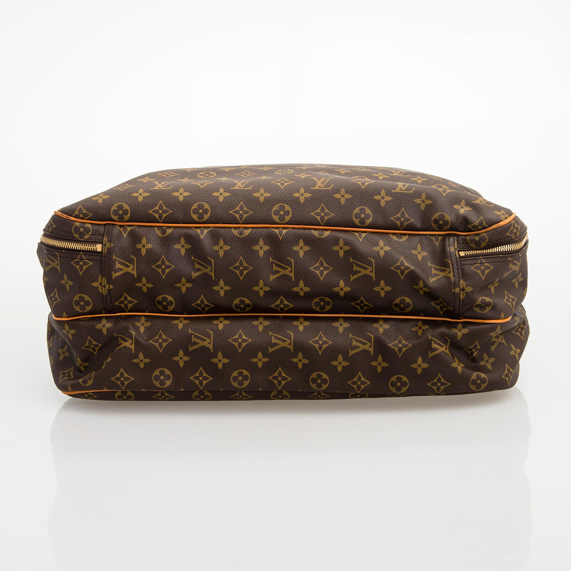 Louis Vuitton, a monogram 'Sac Alize' Bag.
