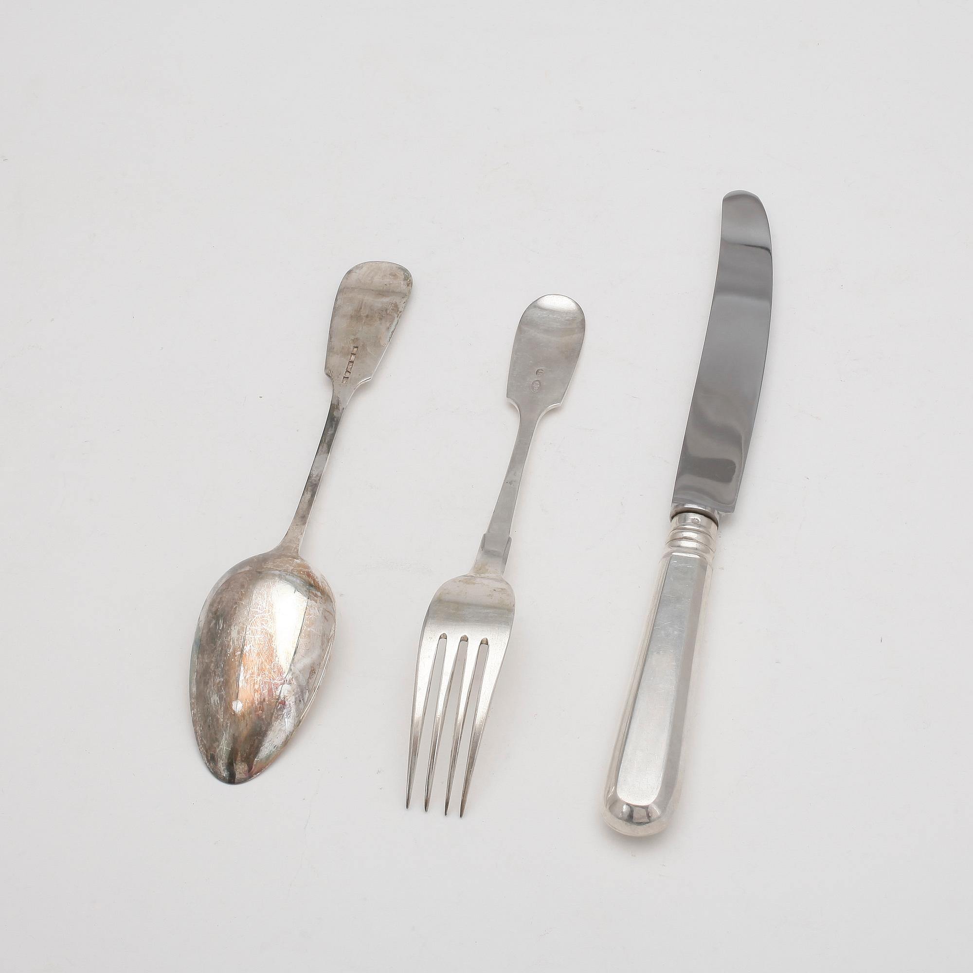 BESTICKSERVIS, 36 delar, silver, Ryssland, 1908-17. Vikt 3019 gram.