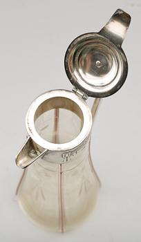 VINKARAFF, glas och nysilver, omkring år 1900.