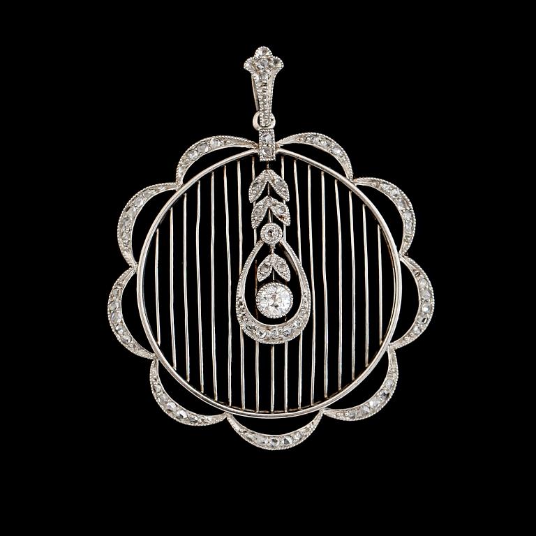 HÄNGE, 18K vitguld, diamanter, 1900-talets första hälft. Vikt ca 6 g.