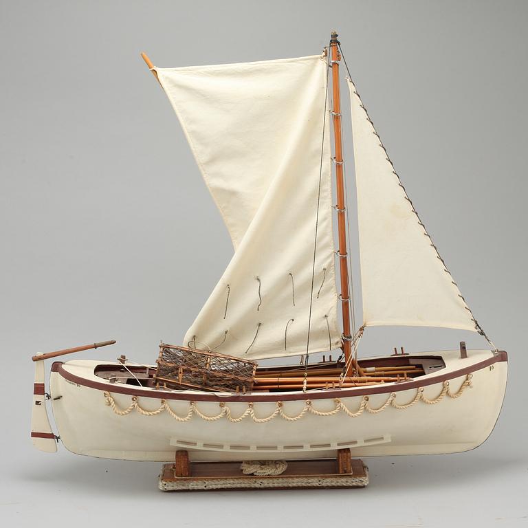 A 20th century boat model.