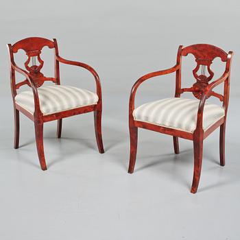 BORD samt KARMSTOLAR, Karl Johan-stil, 1900-talets mitt.