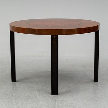 a Art Déco coffee table from the 1920's-/30's.