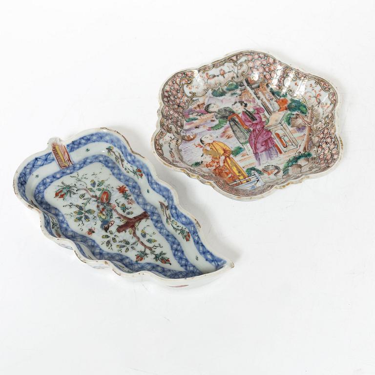 Skedfat, två stycken, porslin, Kina, Qingdynastin, 1700-tal.