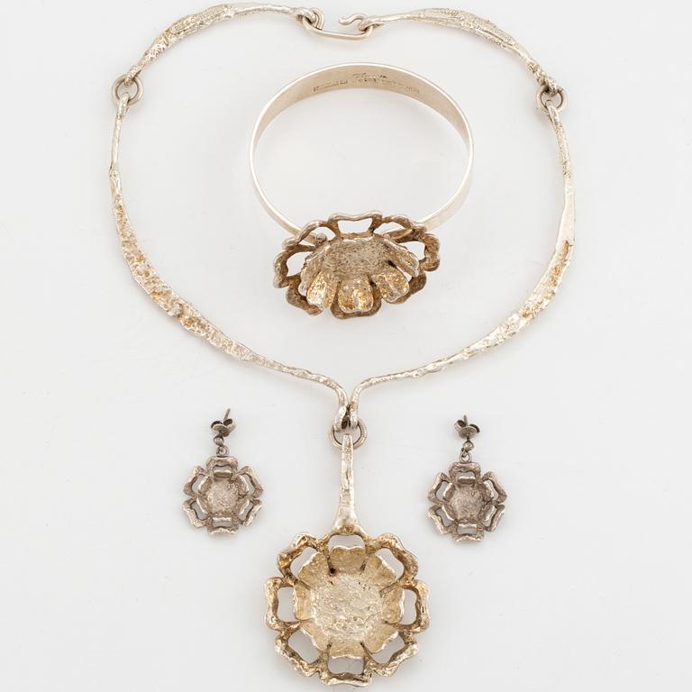 THERESIA HVORSLEV, necklace, bangle, earrings.