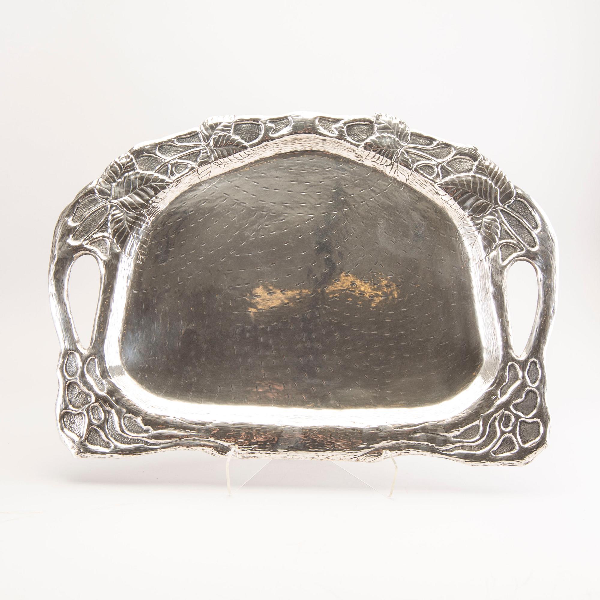 Bricka, Jugend 1900-talets början, Svensk Metall konst AB nysilver.