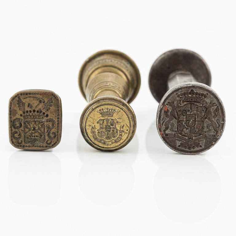 Seal of Baron Cronhielm (no. 136), along with two baronial seals, 18th century.