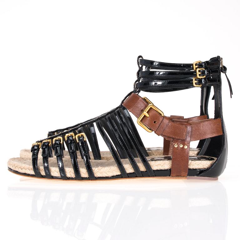 SKOR, MiuMiu.