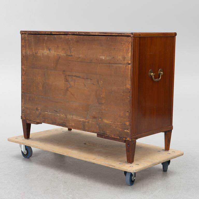 A Gustavian chest of drawers, end of the 18th century,