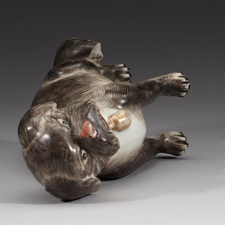 A figure of a pug dog, Qing dynasty, Qianlong (1736-95).