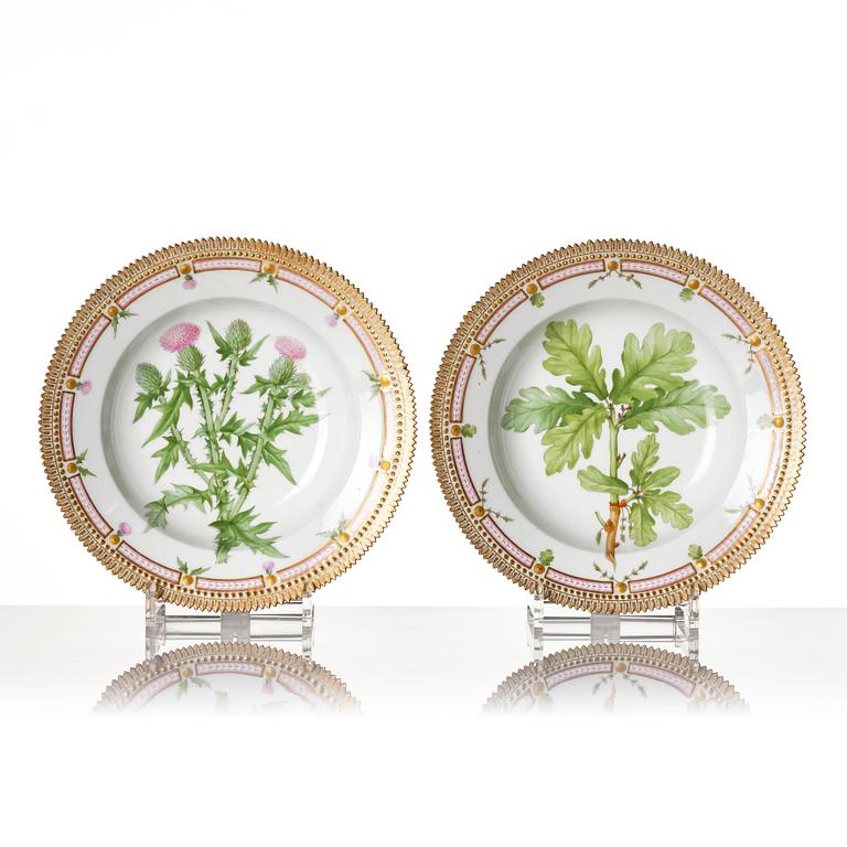 A set of 12 Royal Copenhagen 'Flora Dancia' soup dishes, Denmark, 20th Century.