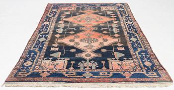 Rug, Northwest Persian, approx. 295 x 153 cm.