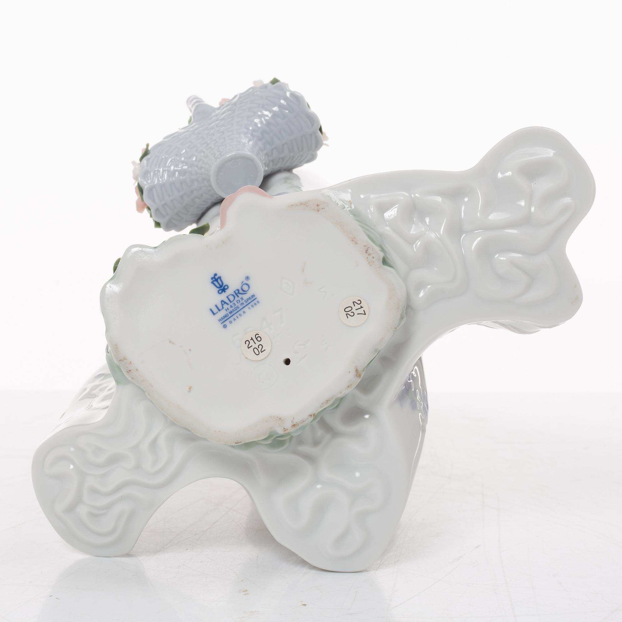 LLadró, figurine, "Wildflowers", Spain.