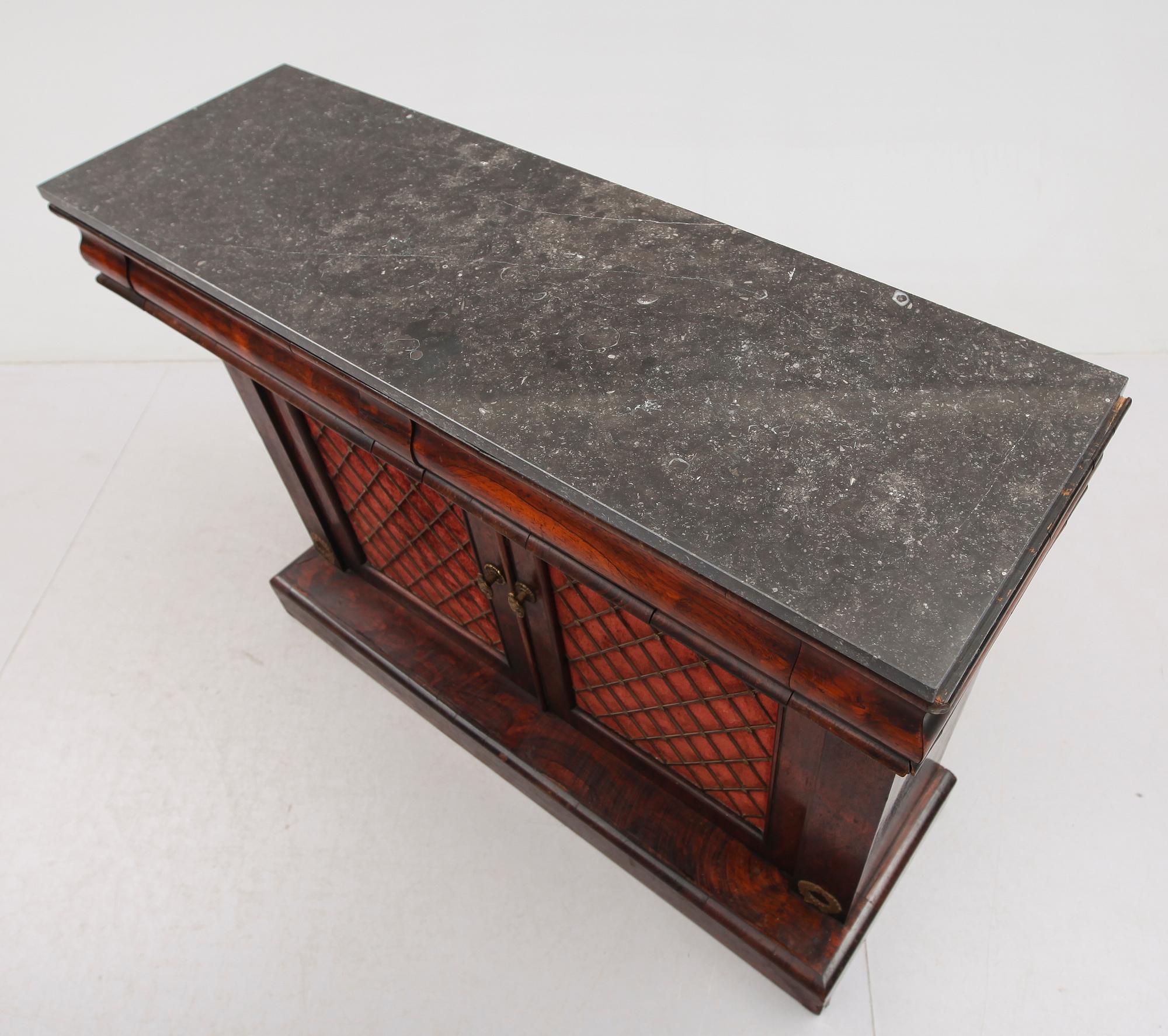 SIDEBOARD, England, 1800-talets andra hälft.