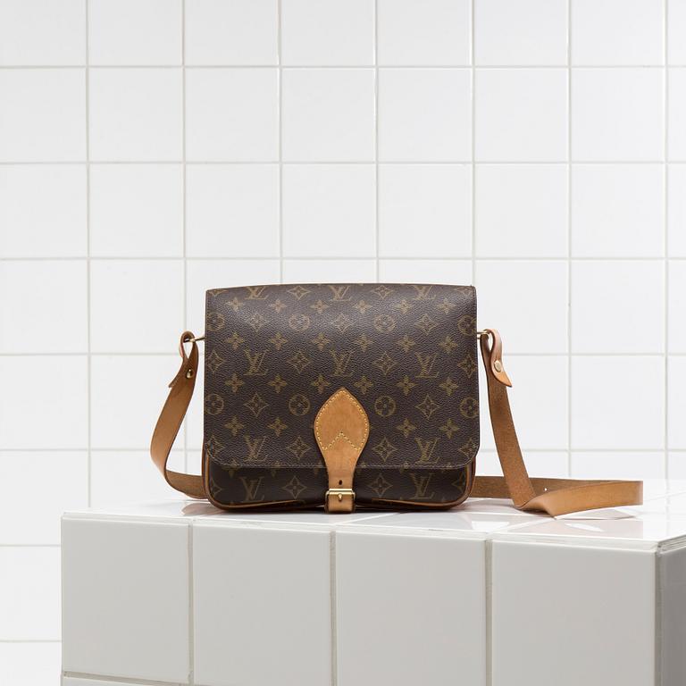 SHOULDER BAG, "Cartouchiere", Louis Vuitton.