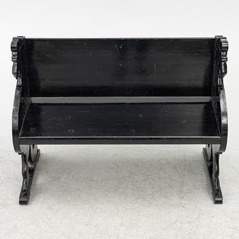 Bänk, Nyrenässans, omkring år 1900.