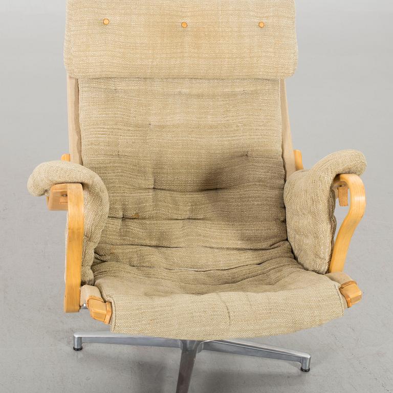 BRUNO MATHSSON, lounge chair, "Pernilla", Dux, the second half of the 20th century.
