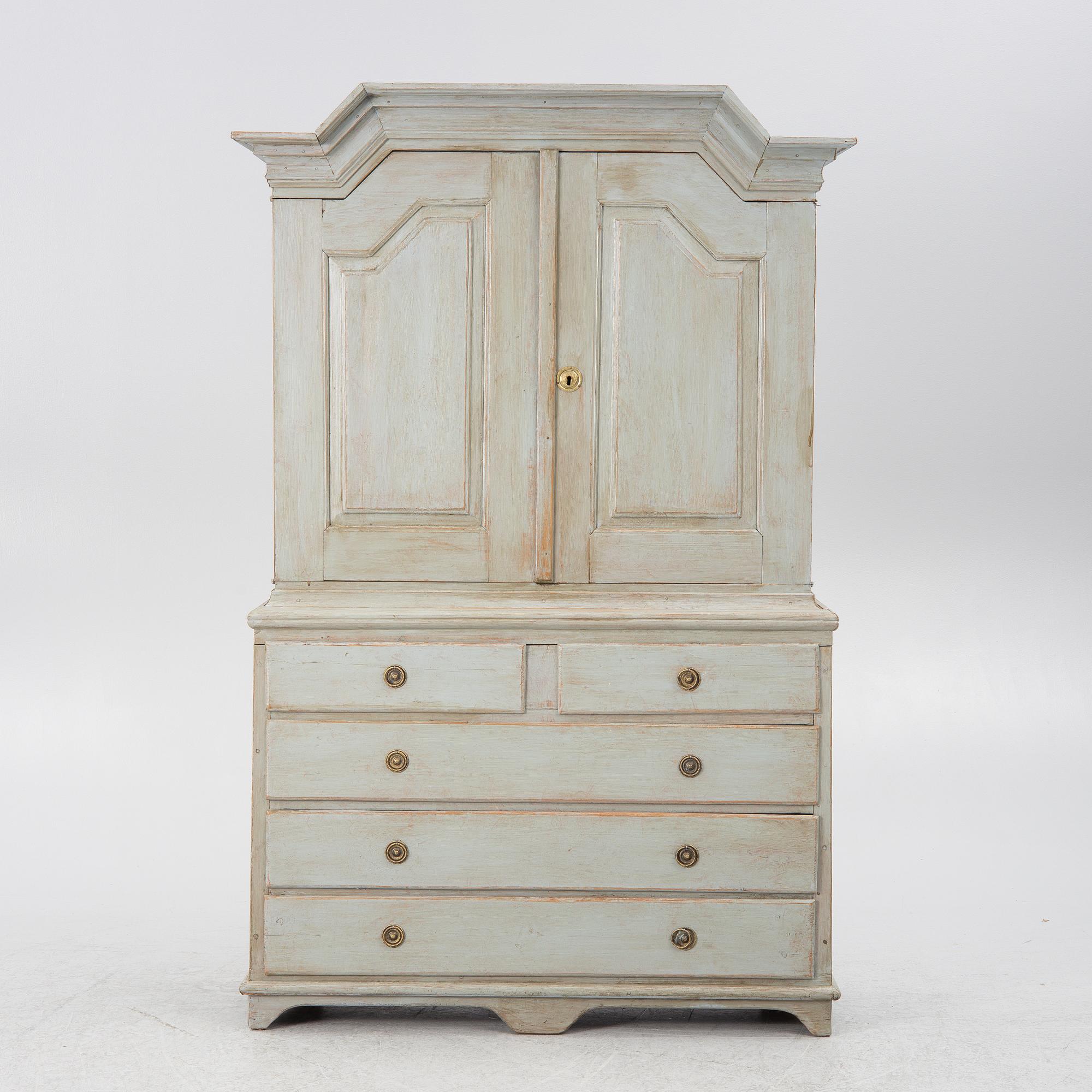Cabinet, 19th century.