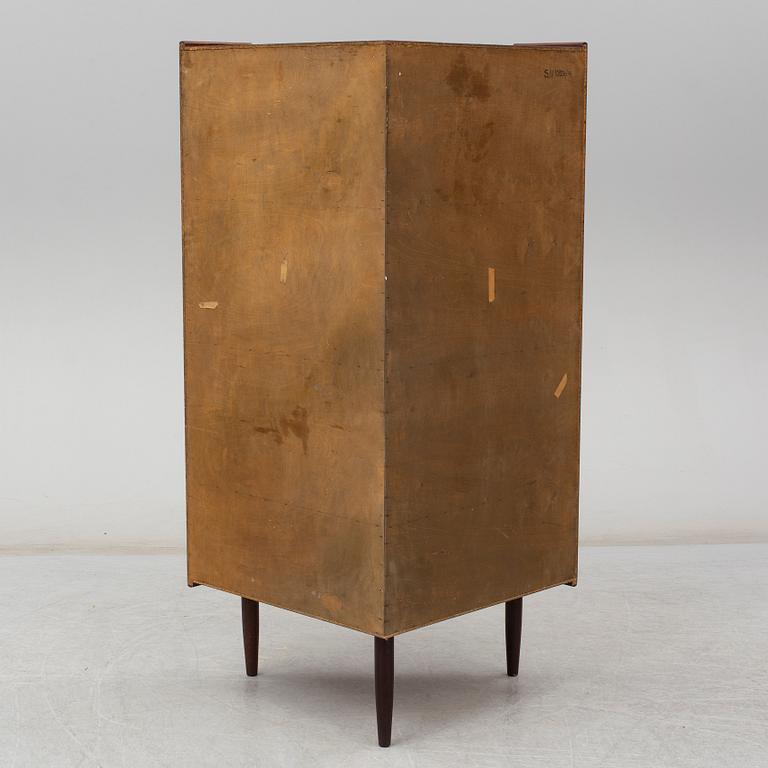 A 1960-70s cabinet.