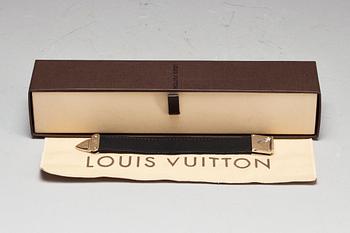ARMBAND, Louis Vuitton, Paris.