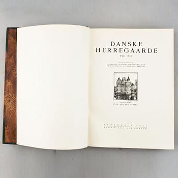 Books, Denmark, 4+ 3 volumes, Danske slotte og herregaarde, vol. I-IV and  Danska Herrgaarde ved 1920, vol. 1-III.