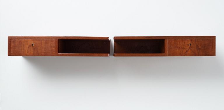 Bruno Mathsson, a pair of Swedish Modern mahogany wall mounted bedside tables, Firma Karl Mathsson, Värnamo, Sweden 1941.