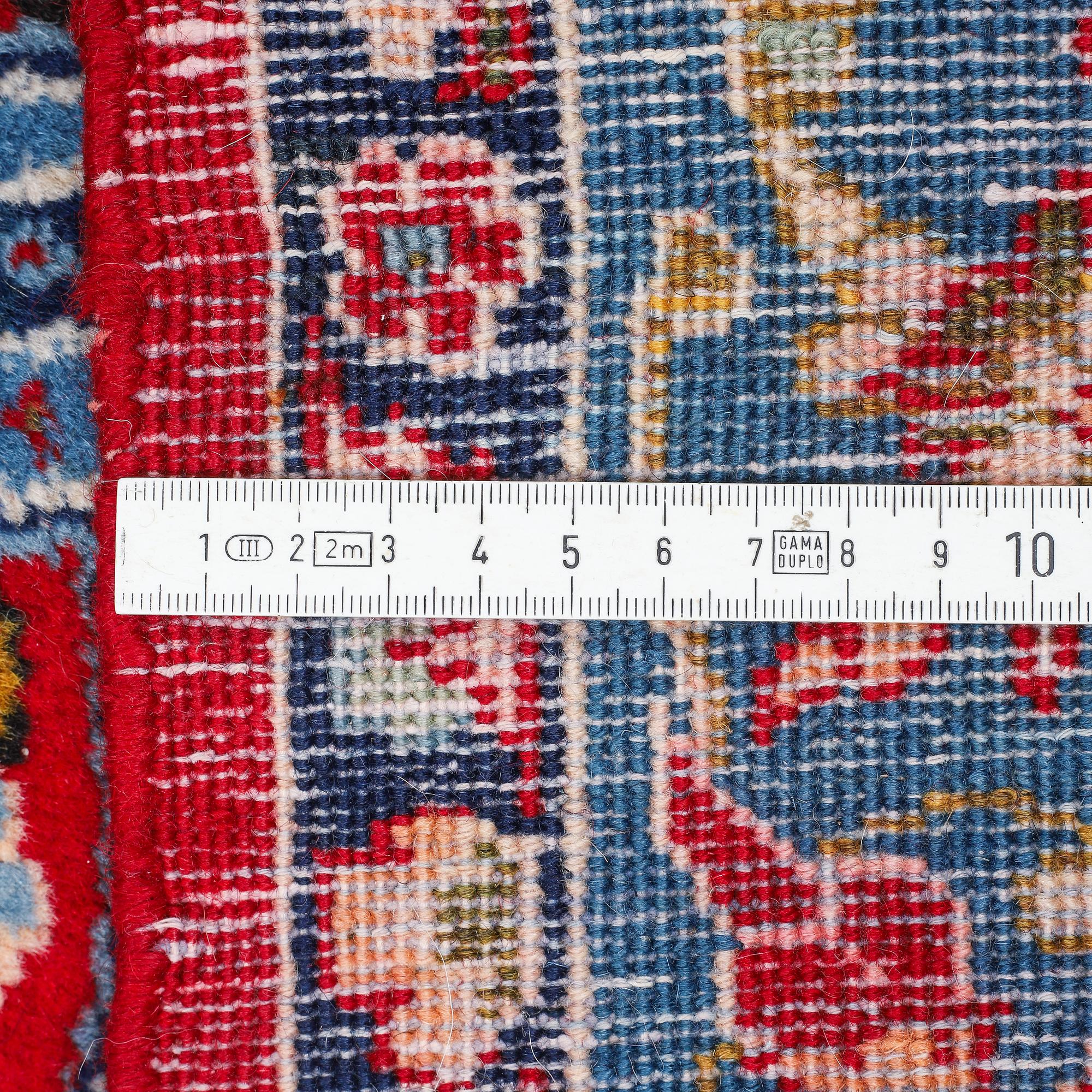 Matta, semiantik Ghom, ca 297 x 212 cm.