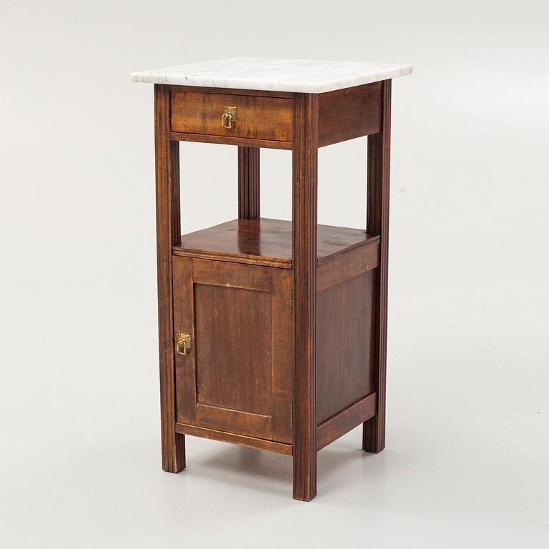 Sängbord, tidigt 1900-tal.